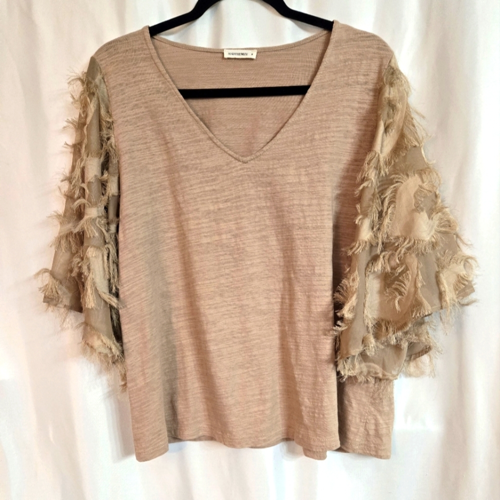 Andthewhy Light Brown V Neck Flowy Sleeves Trendy Top/Blouse Size M